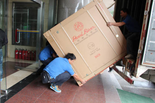 庆城钢琴贵重工艺品无忧运